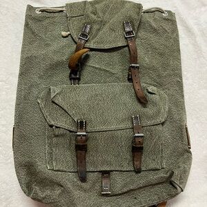 Swiss army inspired back pack leather accents